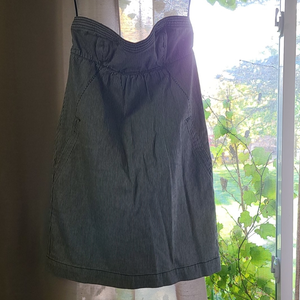 Strapless dress